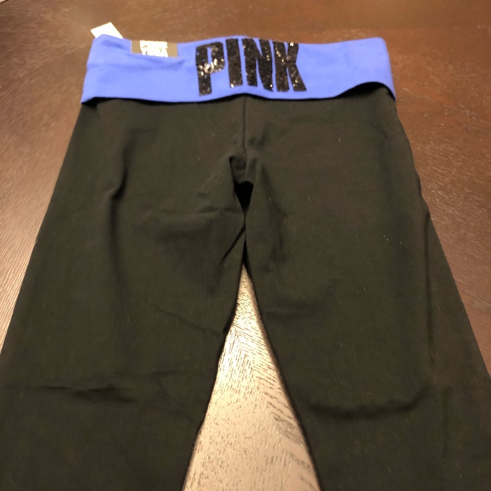 Pink yoga leggings